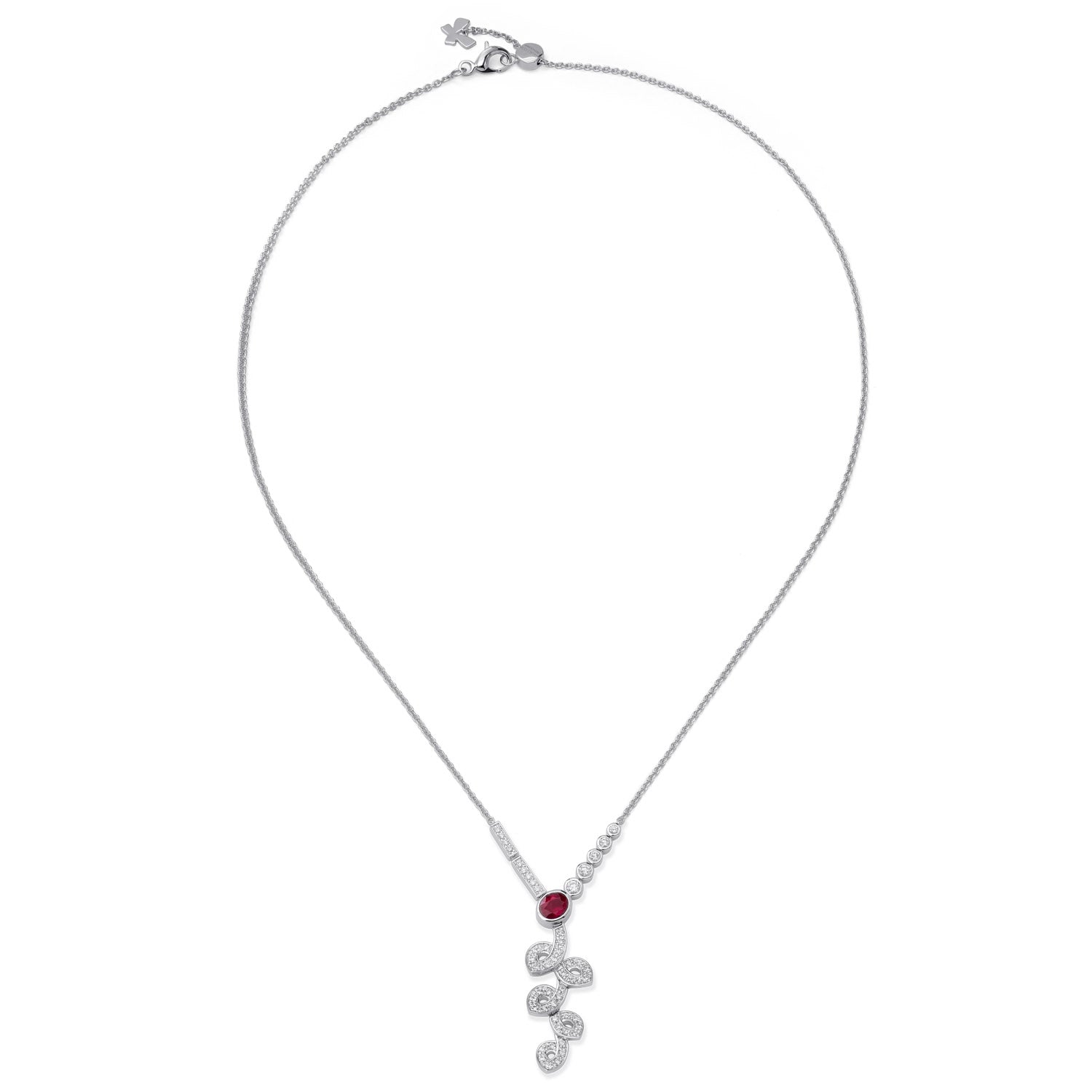 オーバル・ルビーのネックレス