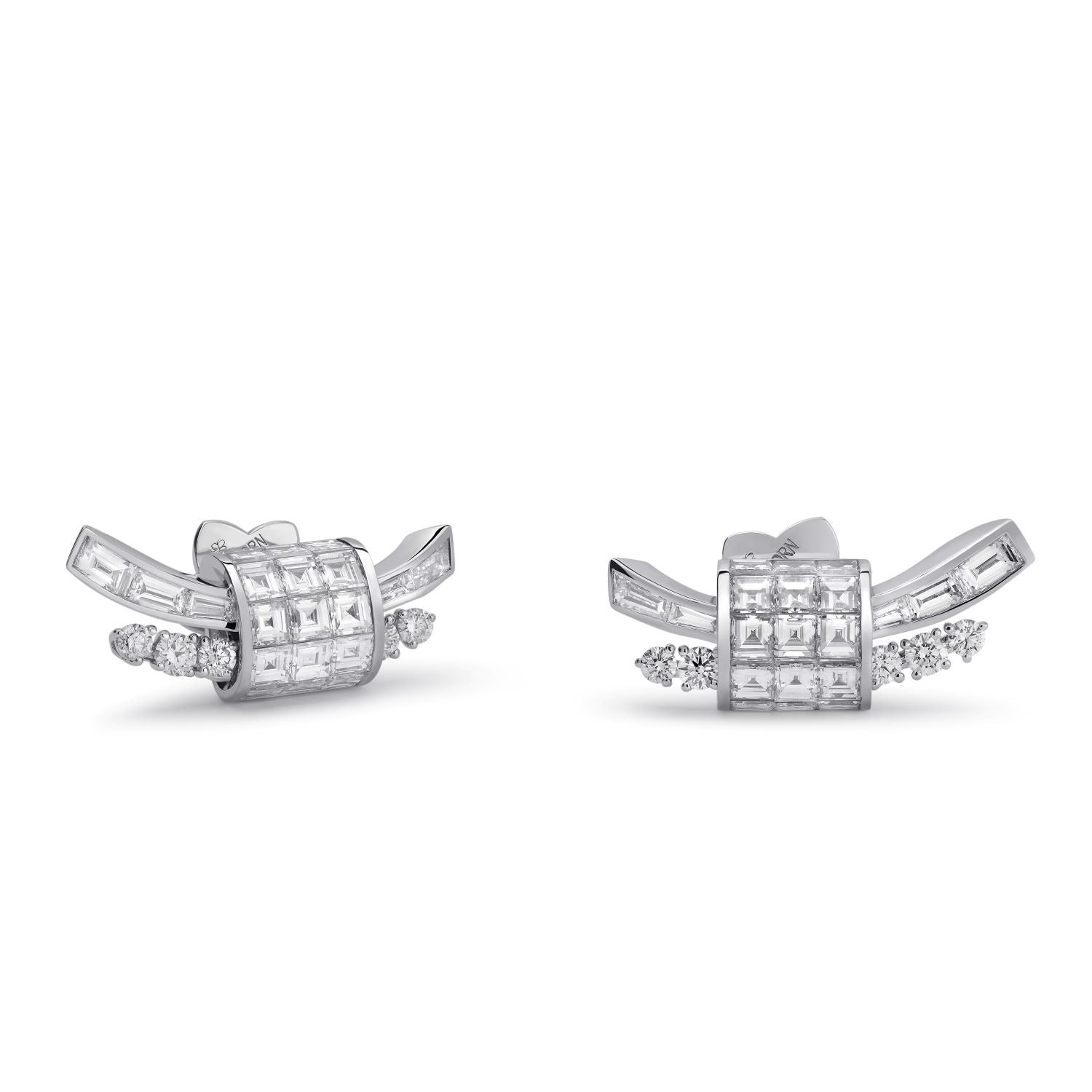 أقراط ألماس فاخرة