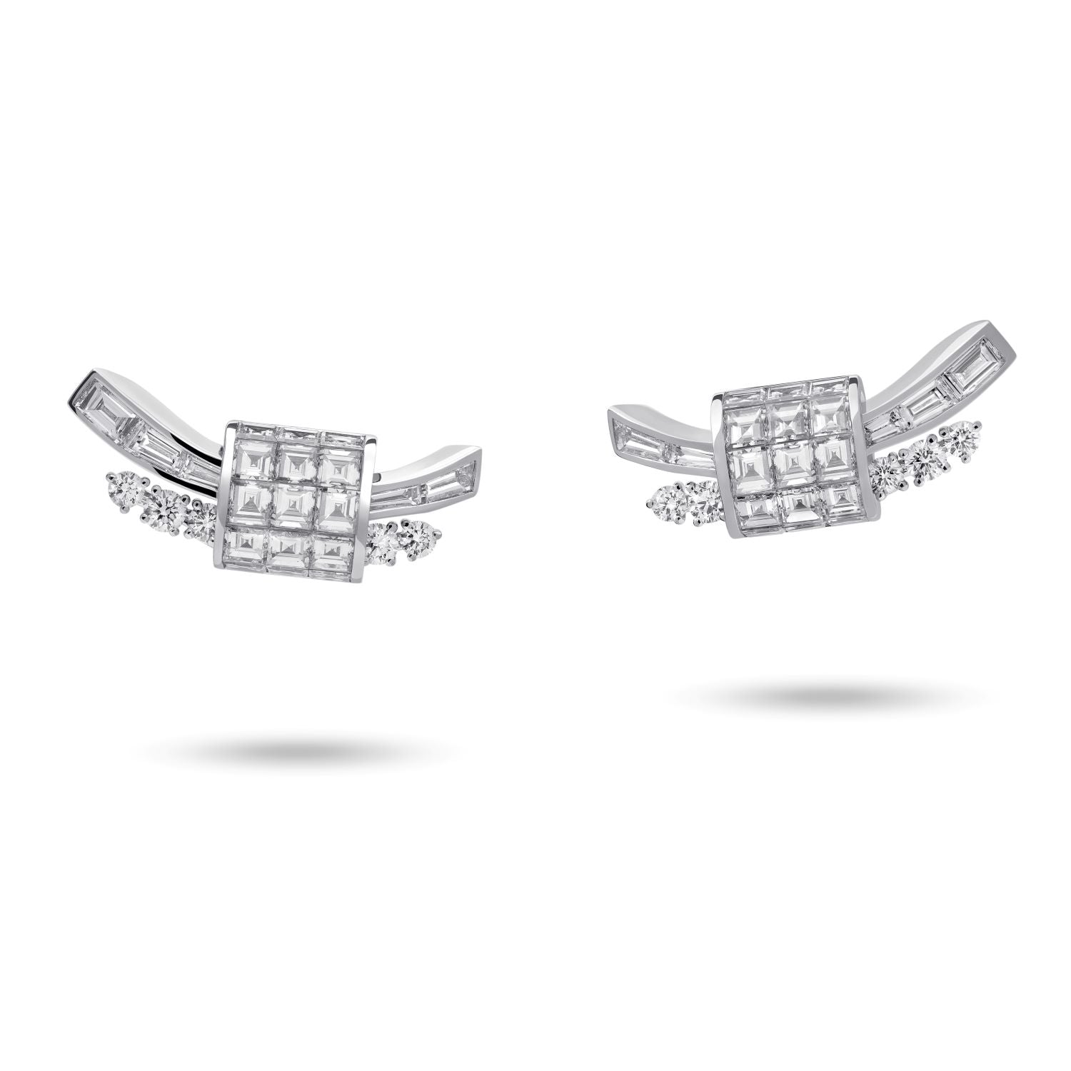 أقراط ألماس فاخرة