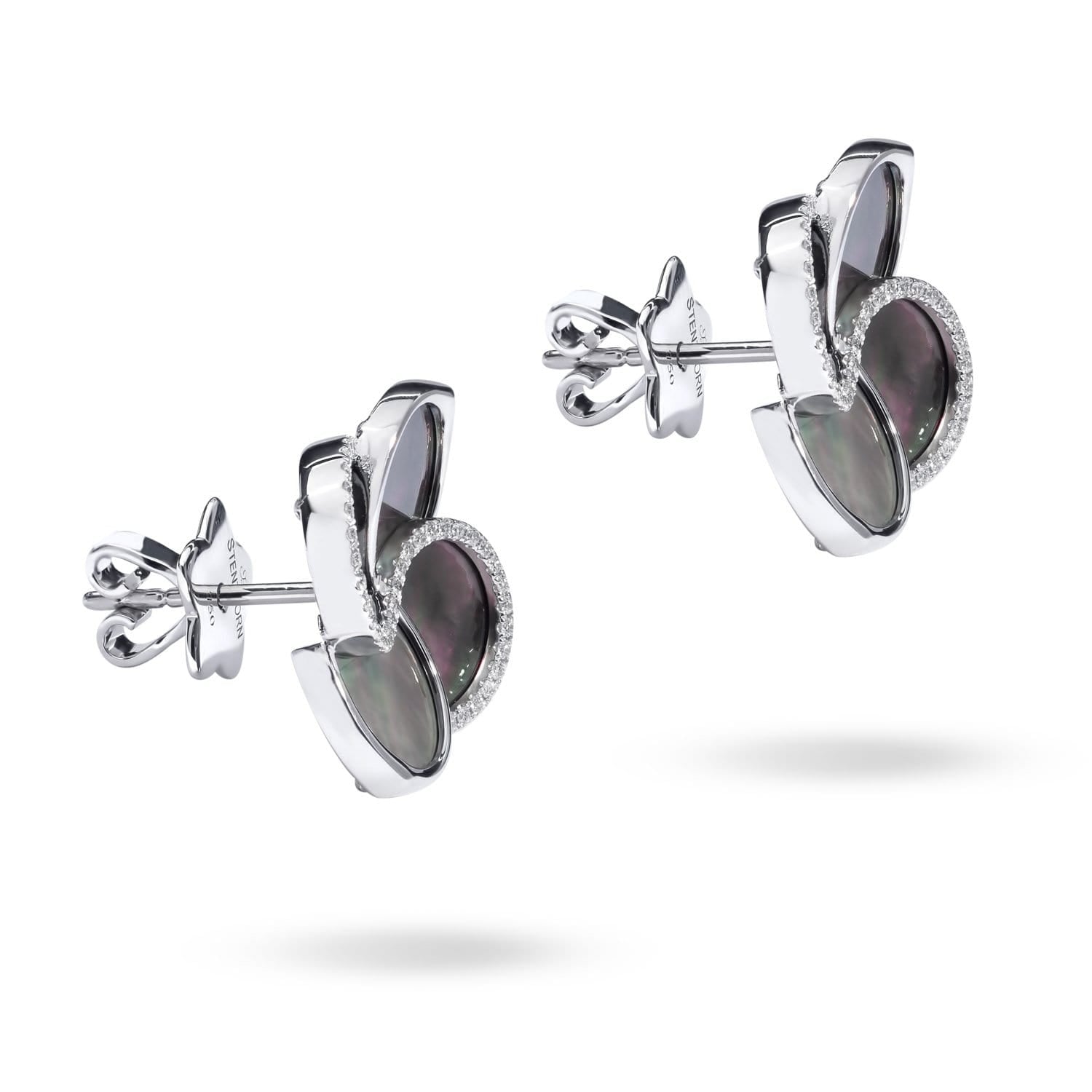 أقراط من عرق اللؤلؤ الأسود