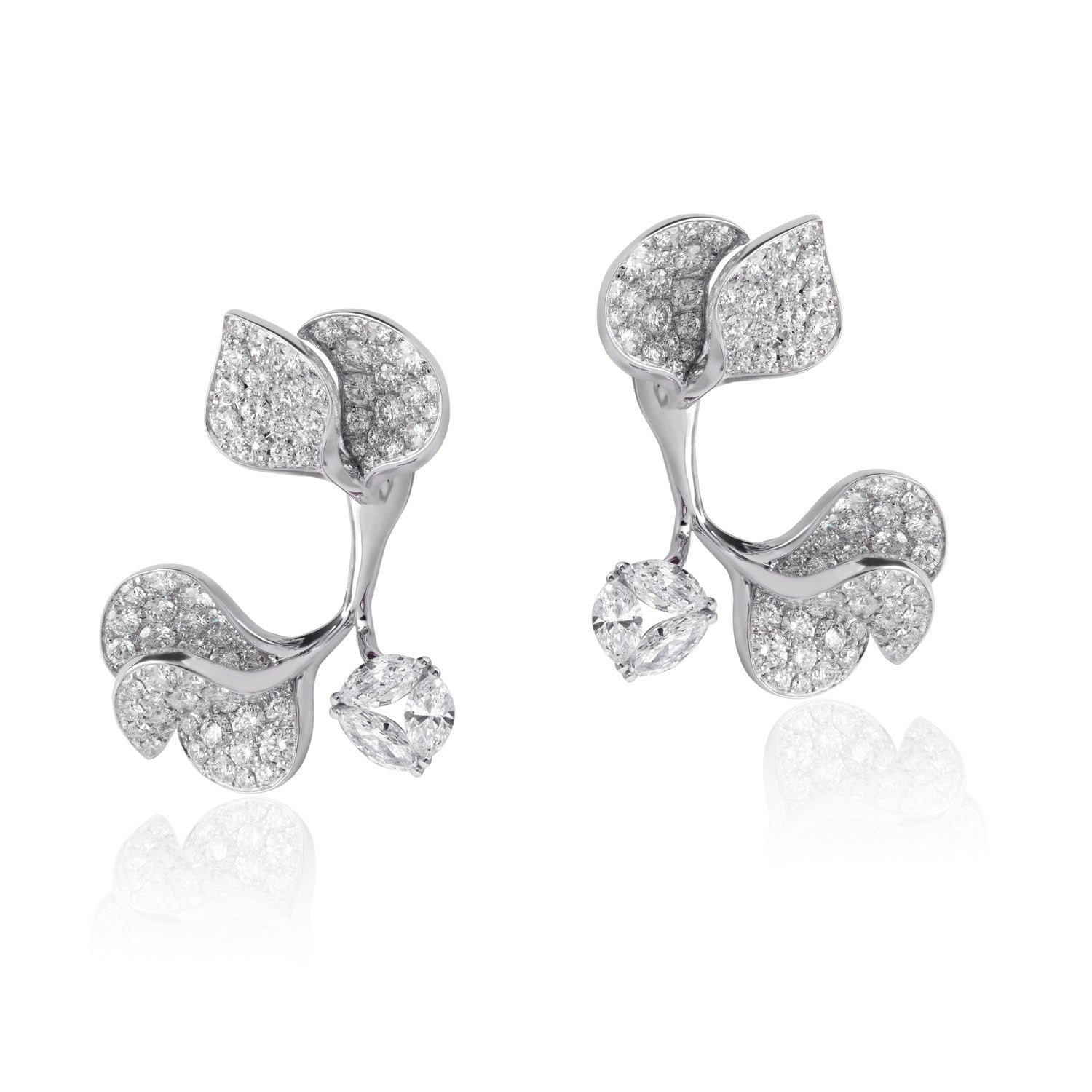 À FLEUR DE PARIS Diamond Double Leaf Earrings